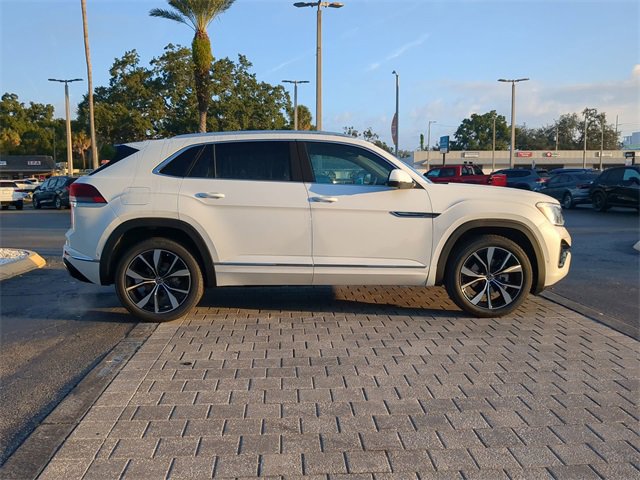 New 2026 Volkswagen Atlas Cross Sport SEL Premium R-Line image 3