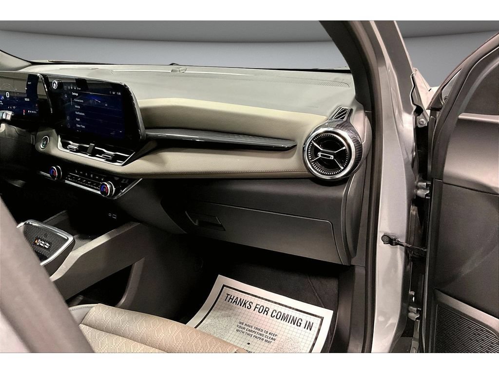 Used 2025 Chevrolet Equinox LT w/ Convenience Package II AWD/4WD image 18