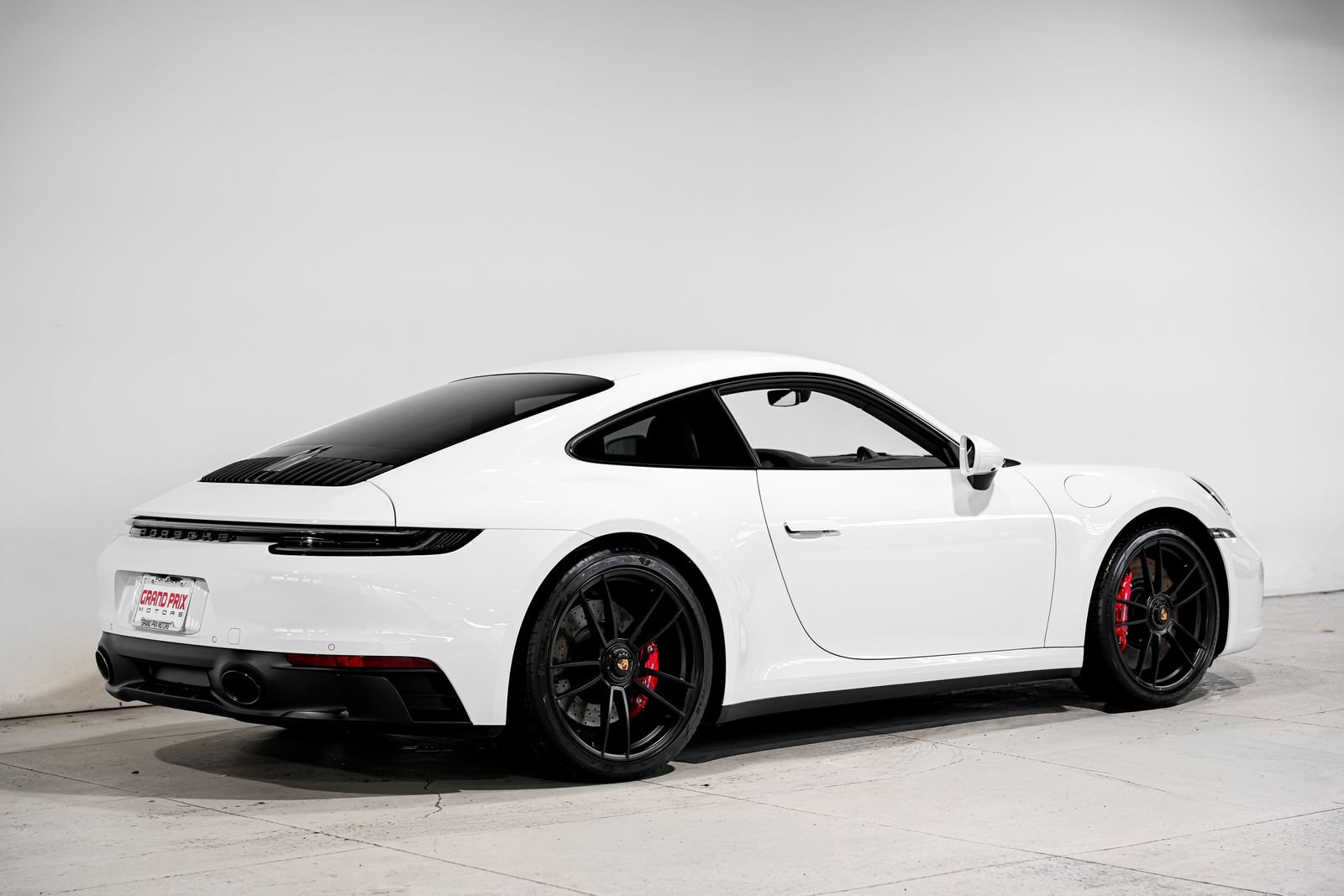 Used 2022 Porsche 911 Carrera GTS RWD image 3