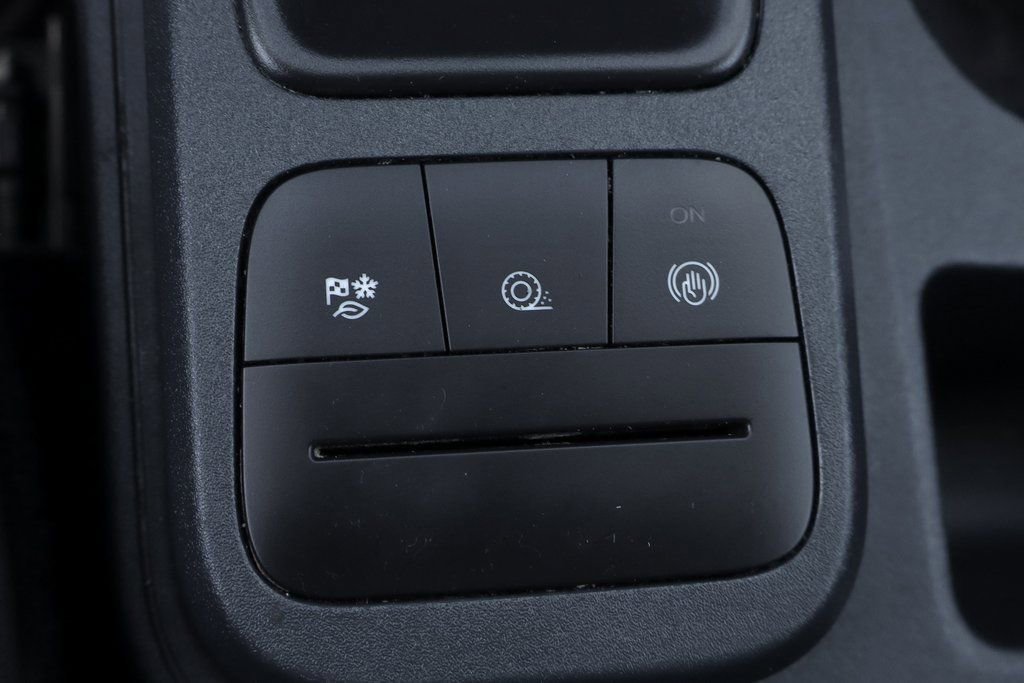 Used 2023 Ford Maverick XL image 32