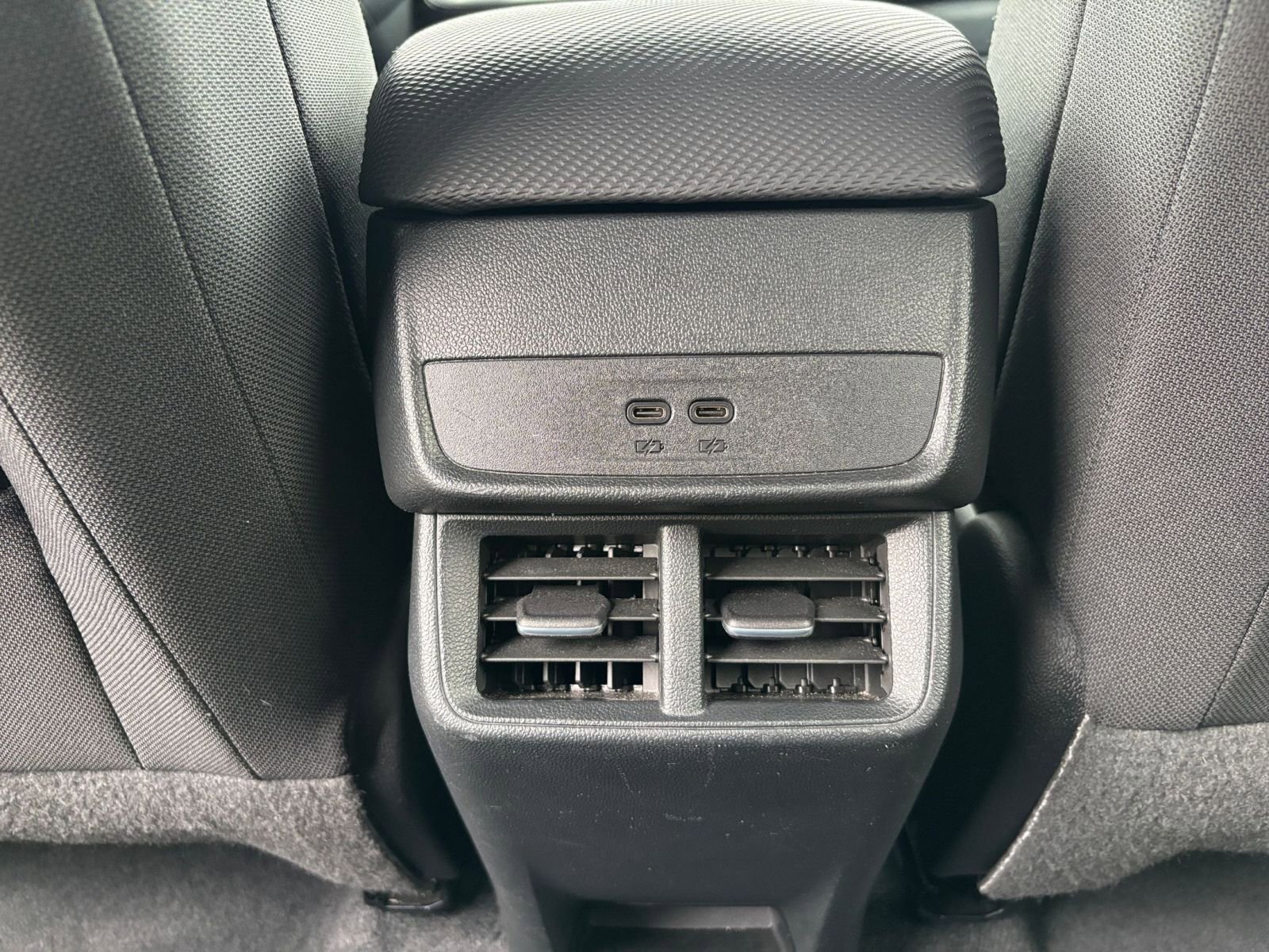 Used 2025 Chevrolet Equinox LT FWD image 22