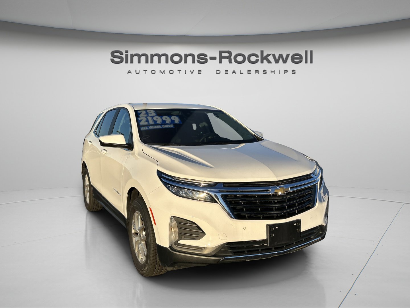 Used 2023 Chevrolet Equinox LT w/ LPO, Floor Liner Package image 4