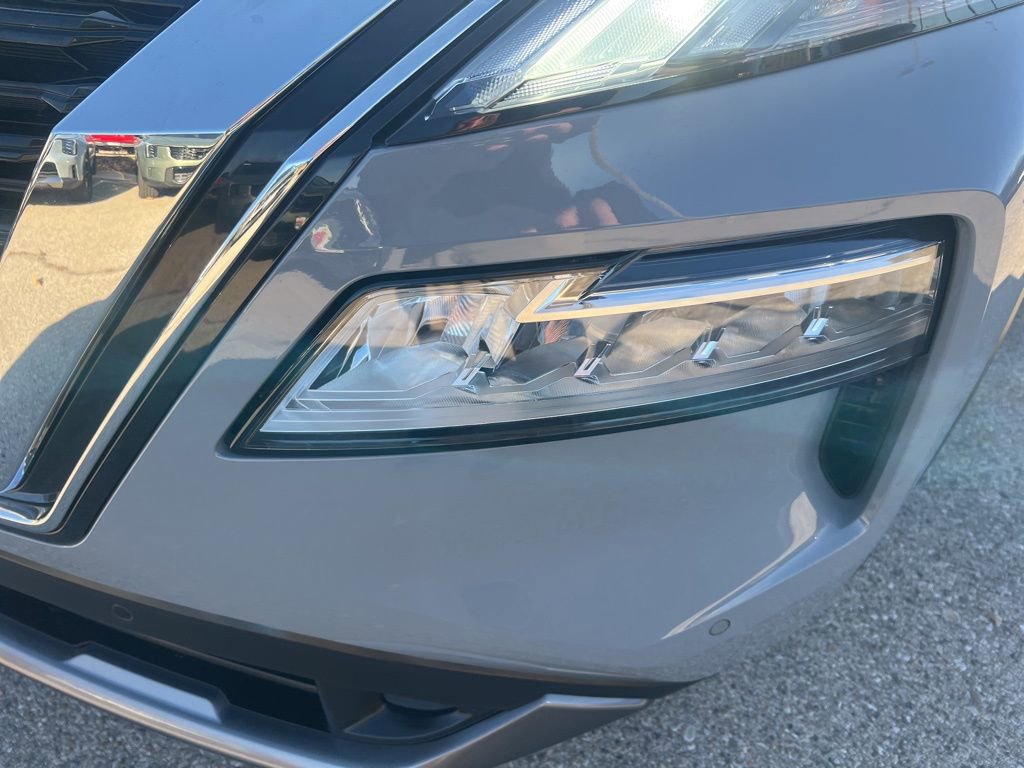 Certified 2023 Nissan Rogue SL w/ SL Premium Package image 30