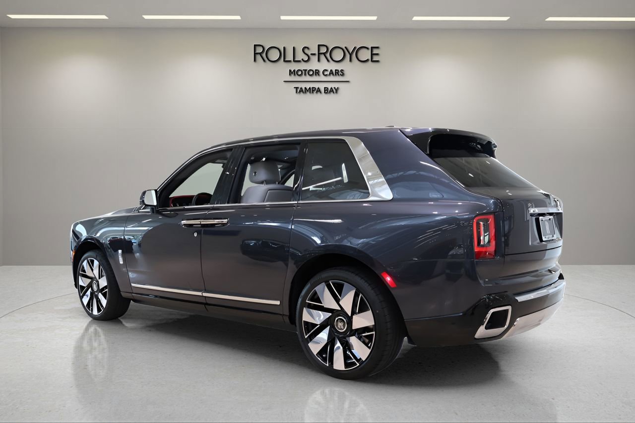New 2026 Rolls-Royce Cullinan AWD/4WD image 10