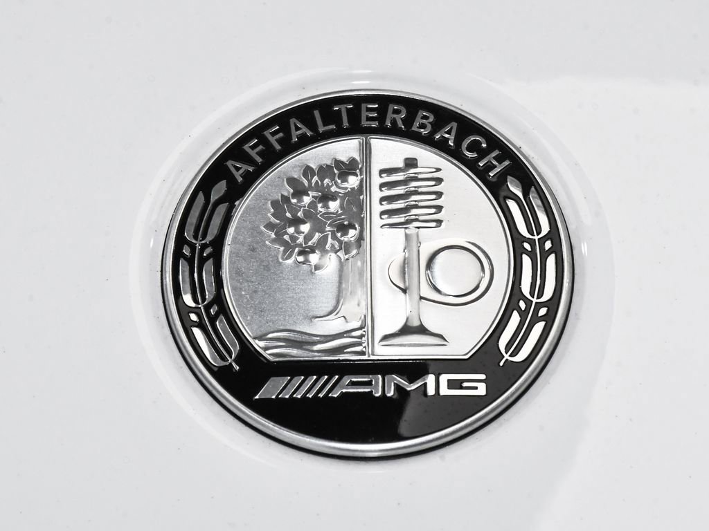 Used 2024 Mercedes-Benz GLA 35 AMG 4MATIC image 92