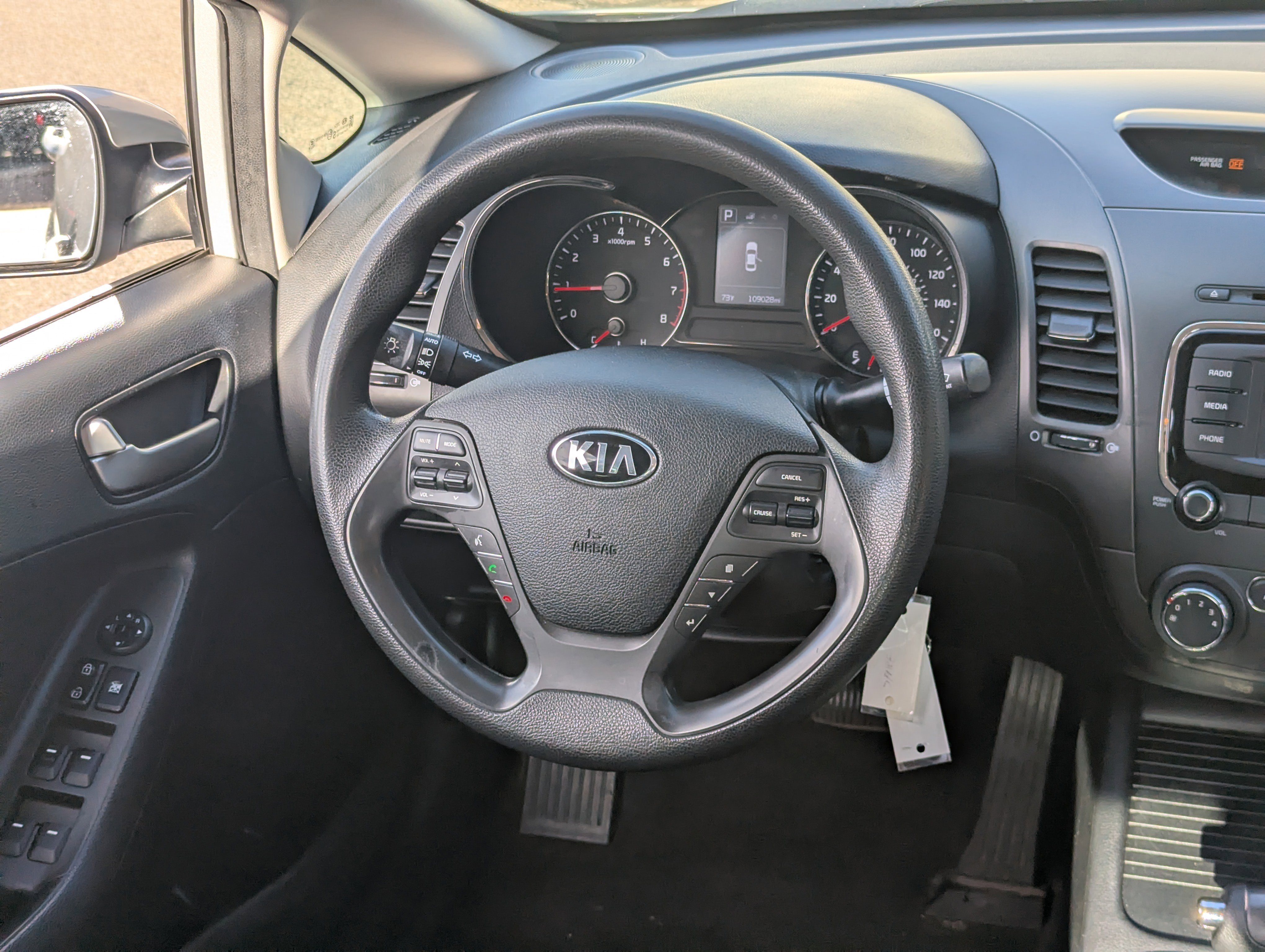 Used 2017 Kia Forte LX w/ LX Popular Package image 13