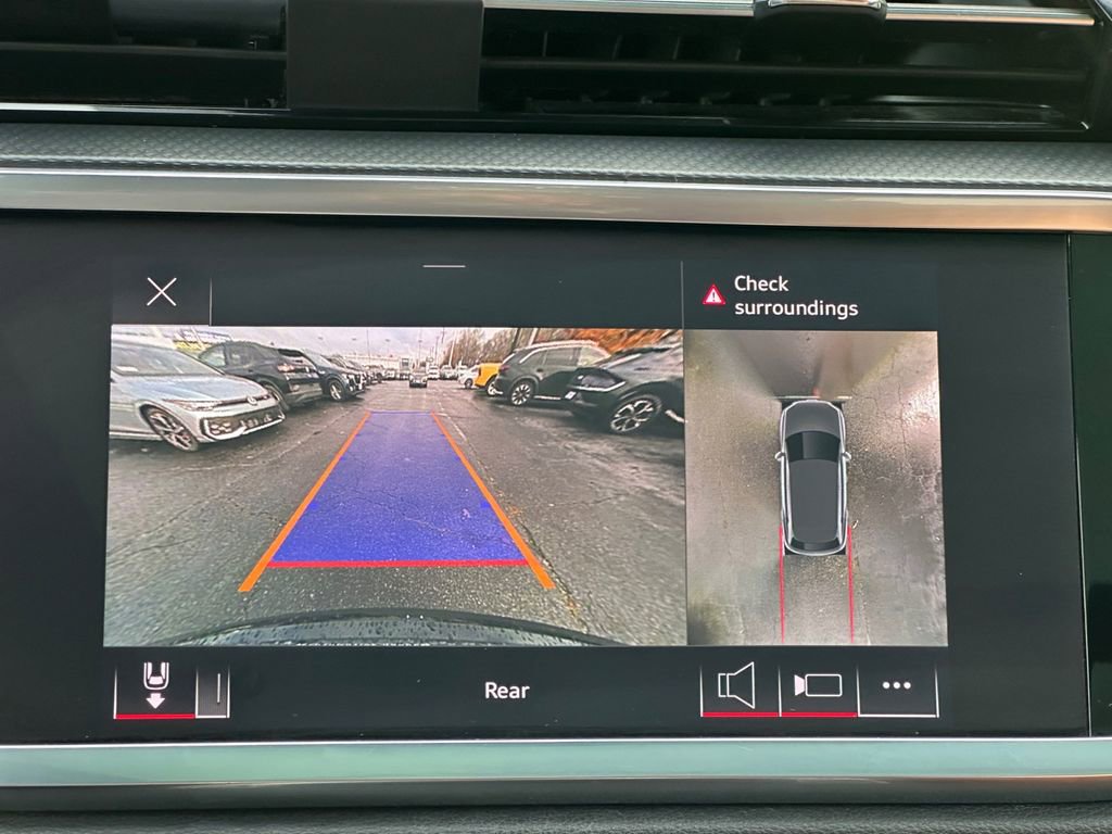 Used 2022 Audi Q3 2.0T Premium Plus w/ Premium Plus Package image 17