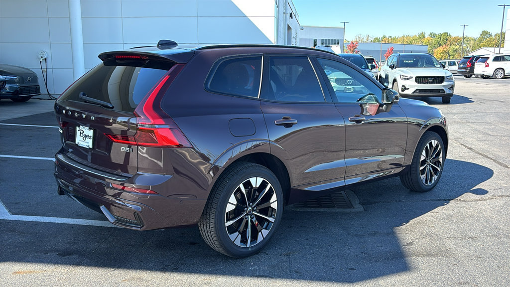 New 2027 Volvo XC60 B5 Plus AWD/4WD image 27