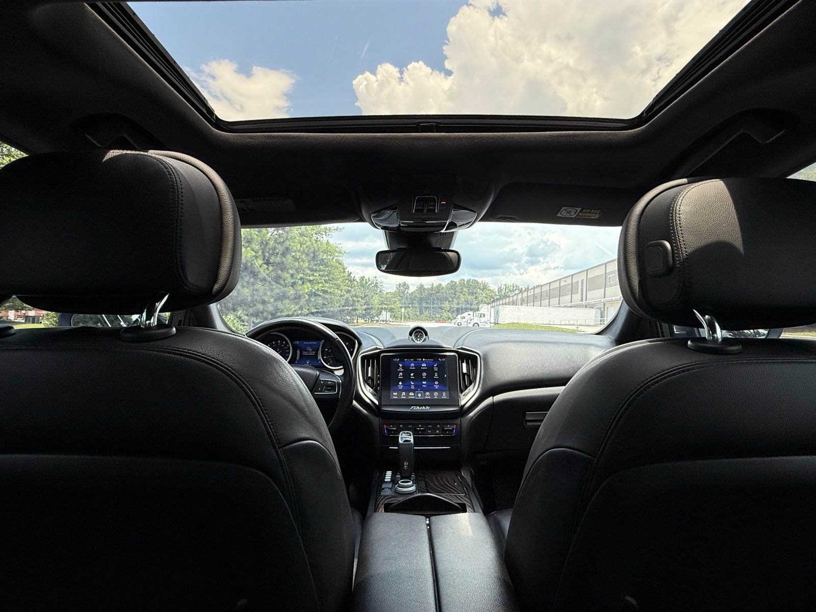 Used 2019 Maserati Ghibli RWD image 33