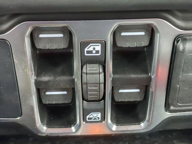 Certified 2025 Jeep Wrangler Unlimited Sahara w/ Safety Group image 23