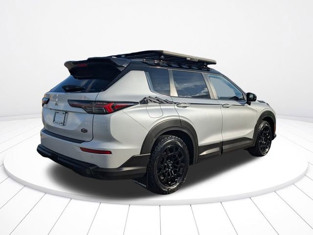 New 2026 Mitsubishi Outlander Trail Edition image 3