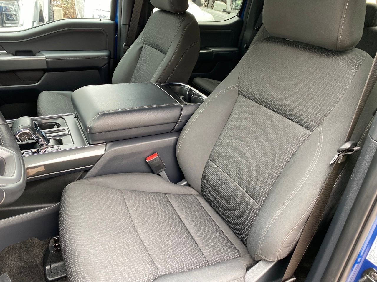 Certified 2022 Ford F150 XLT w/ Equipment Group 302A High image 32