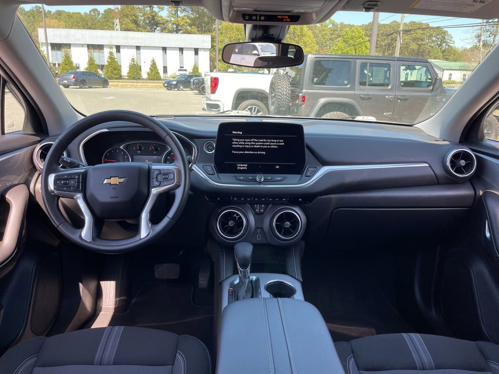 Used 2025 Chevrolet Blazer LT image 8