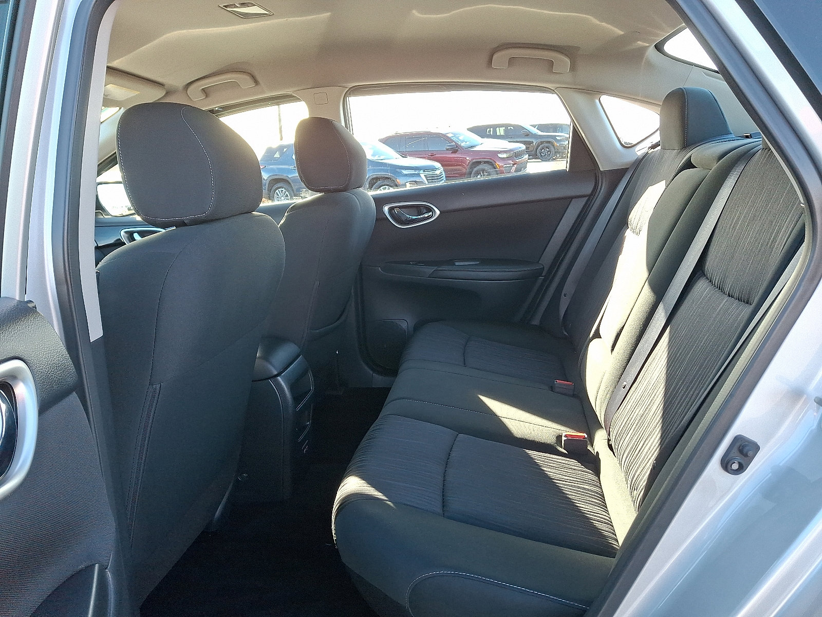 Used 2019 Nissan Sentra SV image 10