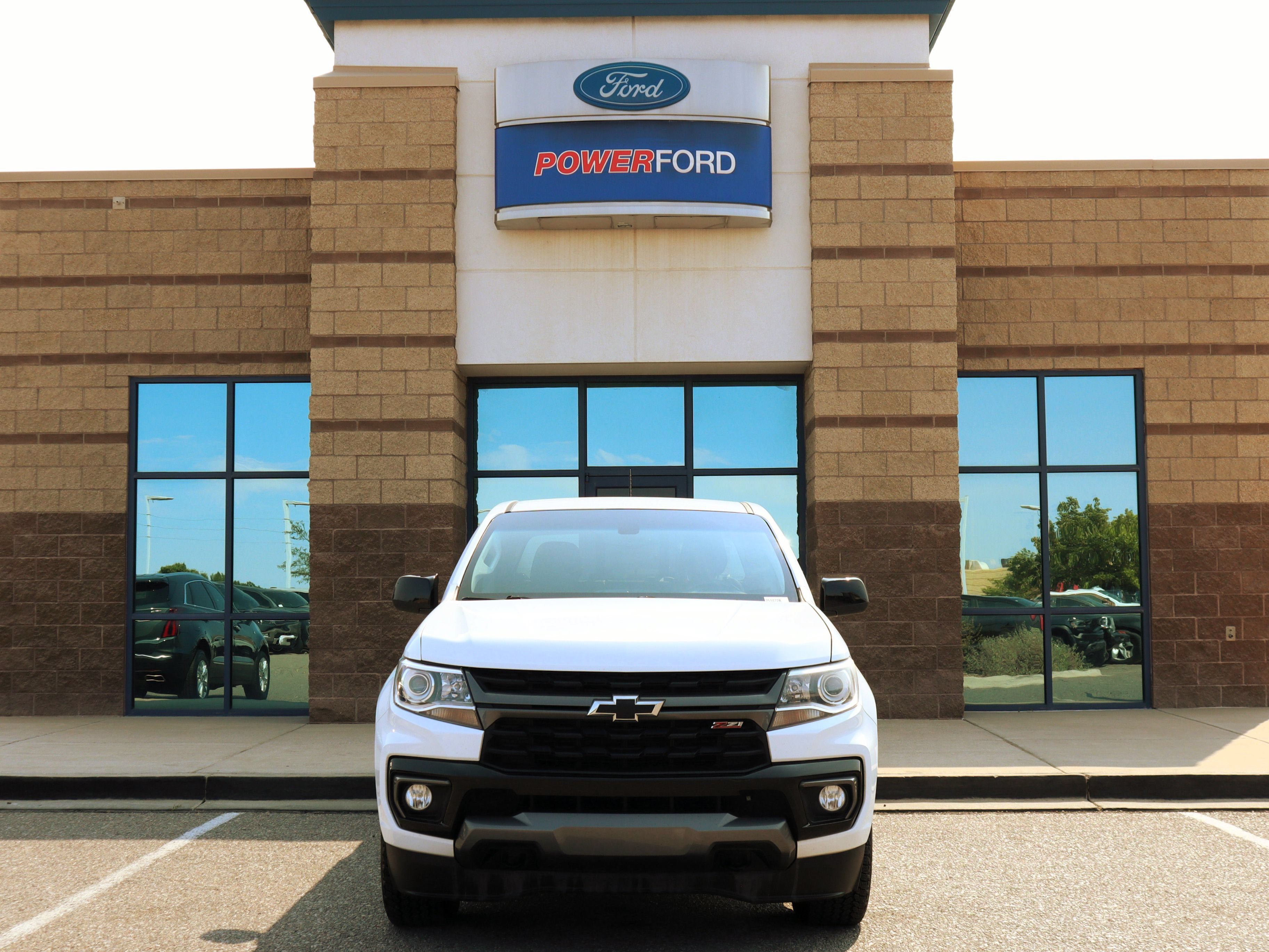 Used 2022 Chevrolet Colorado Z71 AWD/4WD image 3