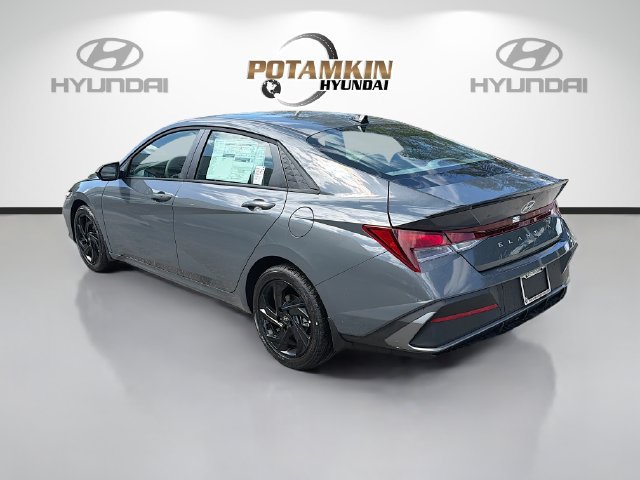 Certified 2026 Hyundai Elantra Sport FWD image 8