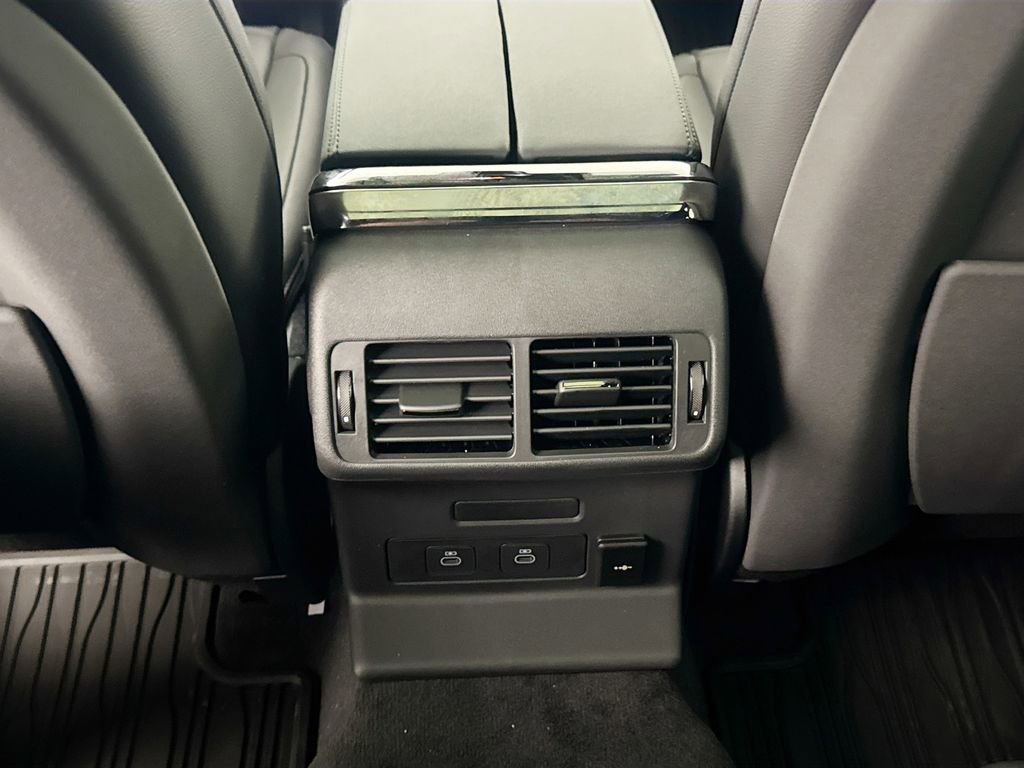 New 2026 Land Rover Range Rover Velar S image 25
