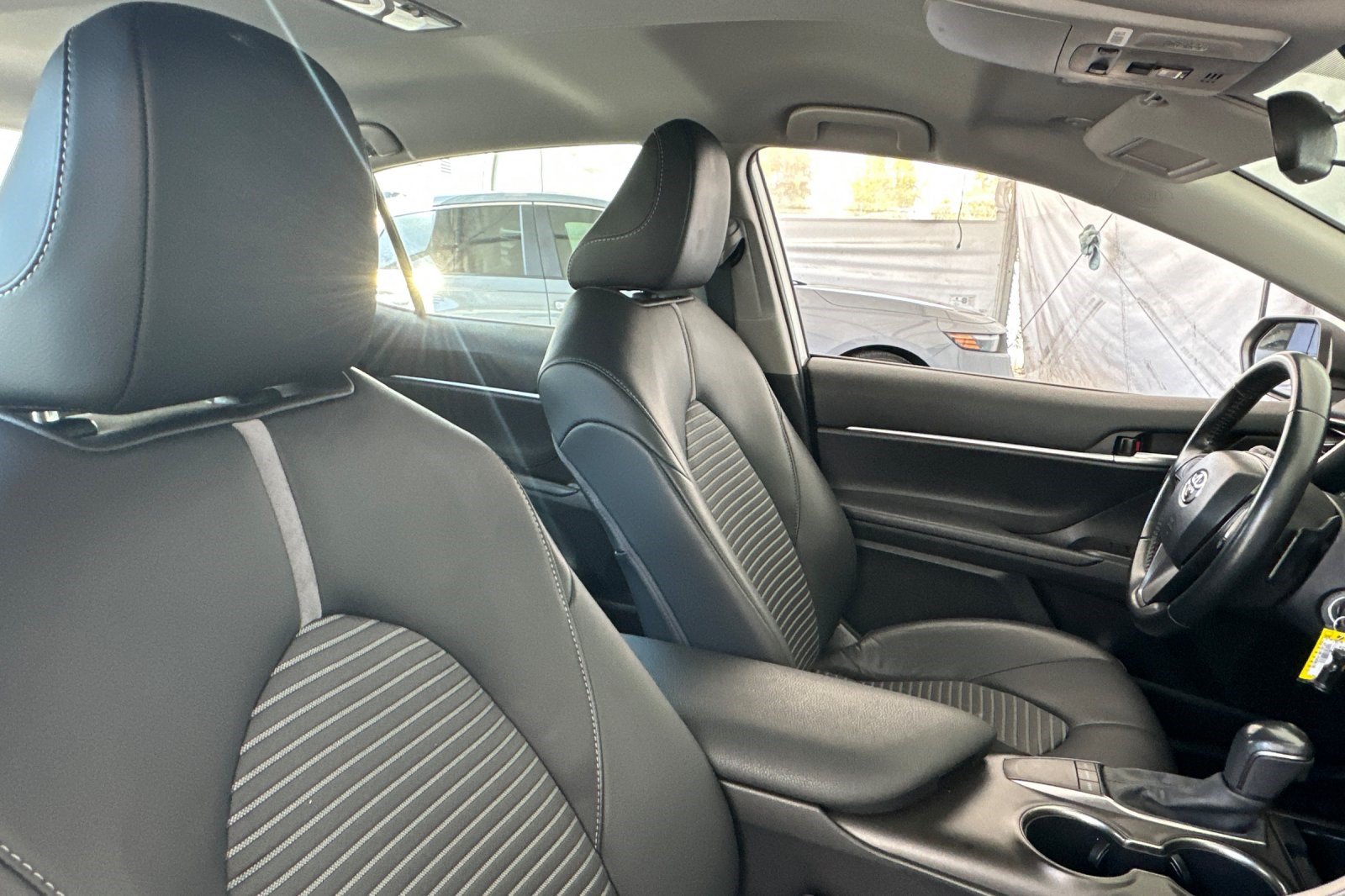 Used 2023 Toyota Camry SE FWD image 31