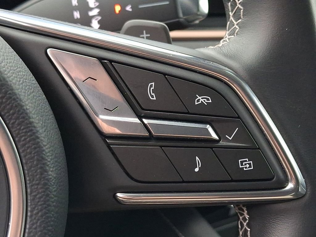 Certified 2025 Buick Envision Sport Touring image 23