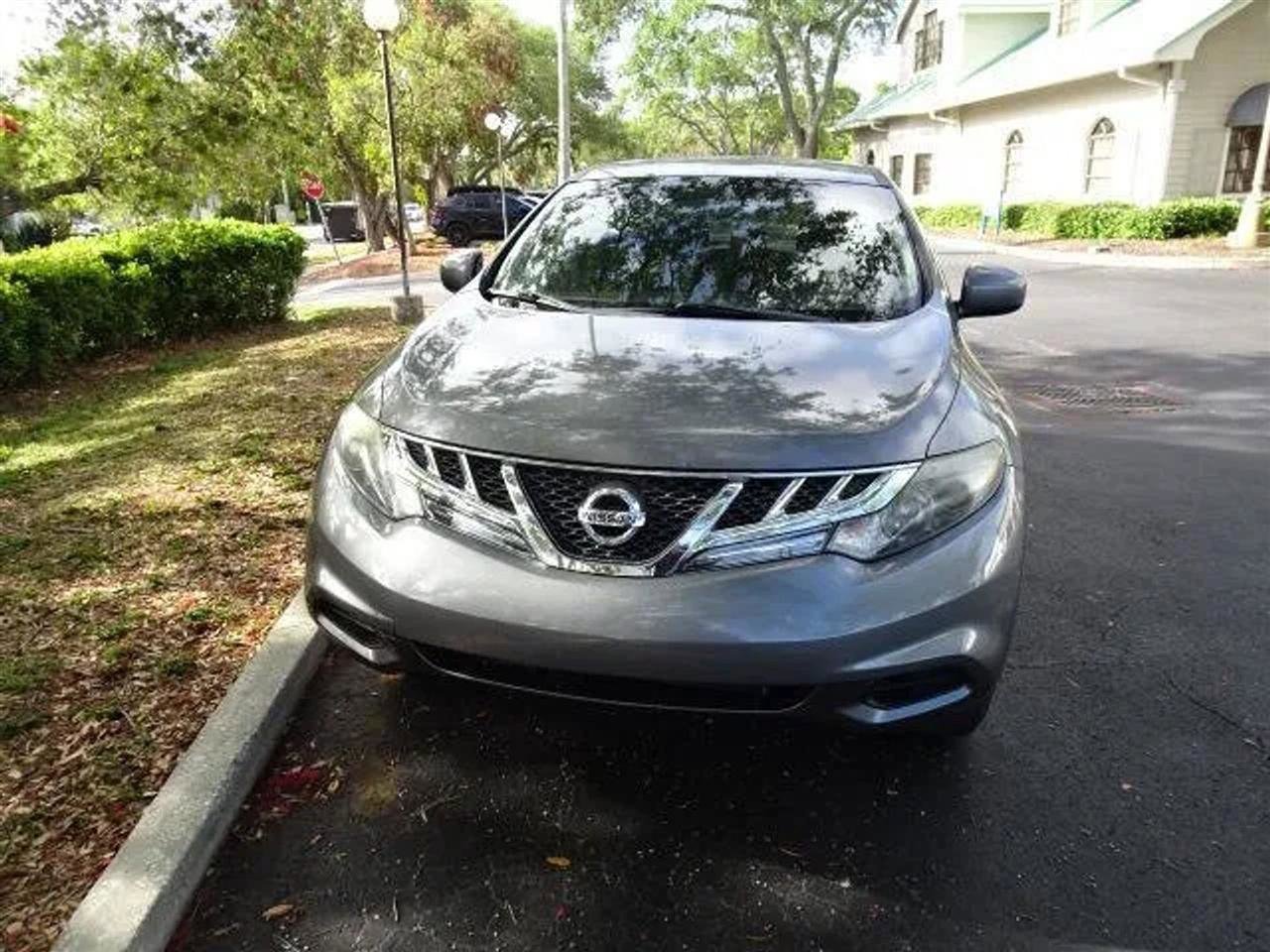 Used 2014 Nissan Murano S image 4