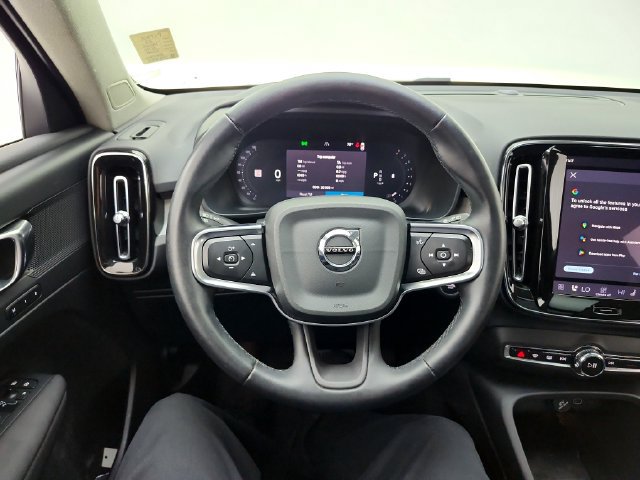 Certified 2023 Volvo XC40 B5 Plus w/ Protection Package Premier AWD/4WD image 25