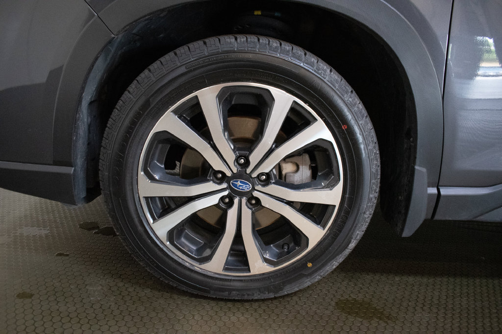 Used 2021 Subaru Forester Limited w/ Popular Package #3 AWD/4WD image 9