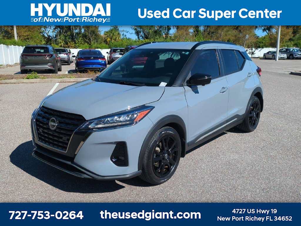 Used 2024 Nissan Kicks SR w/ SR Premium Package FWD image 1