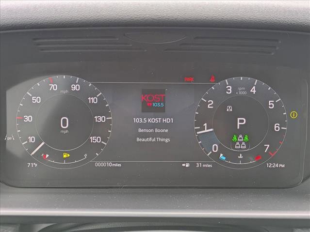 New 2025 Land Rover Discovery Dynamic SE image 11