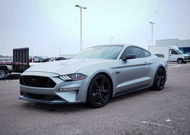 Used 2022 Ford Mustang GT Premium w/ Equipment Group 401A image 3