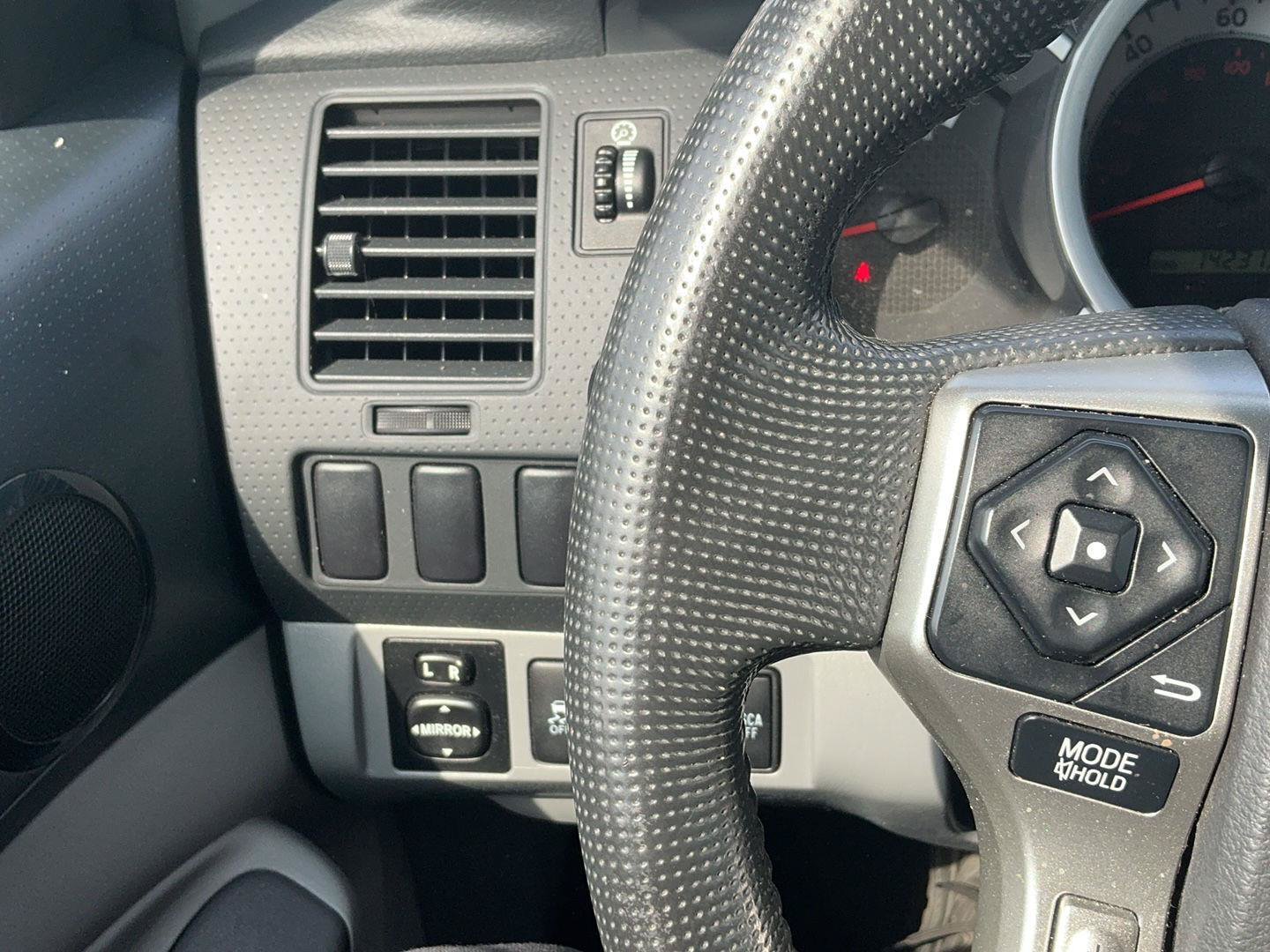 Used 2014 Toyota Tacoma 4x4 Double Cab w/ Convenience Package image 14