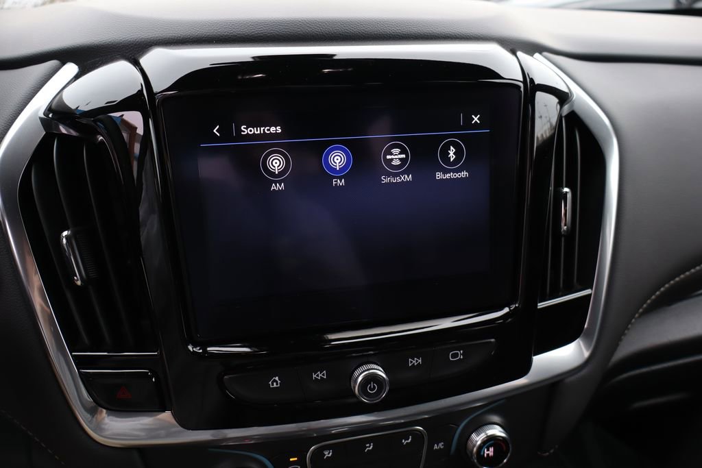 Used 2023 Chevrolet Traverse LT image 20