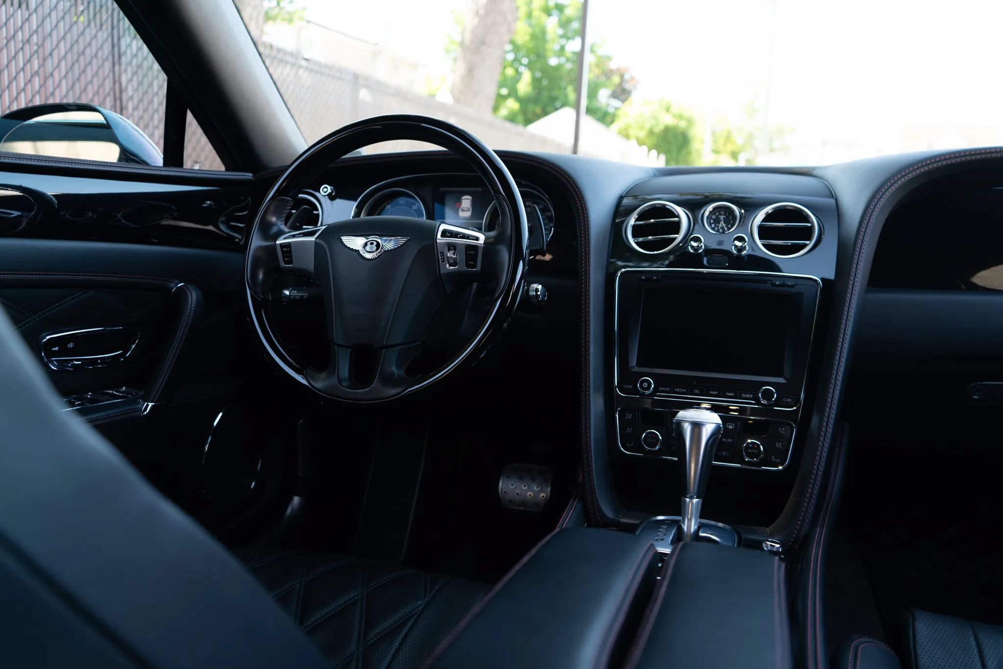 Used 2014 Bentley Flying Spur W12 AWD/4WD image 48
