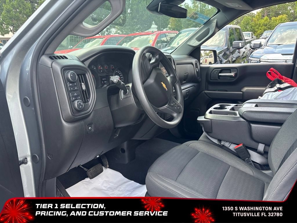 Used 2024 Chevrolet Silverado 1500 Custom w/ LPO, Dark Essentials Package AWD/4WD image 5