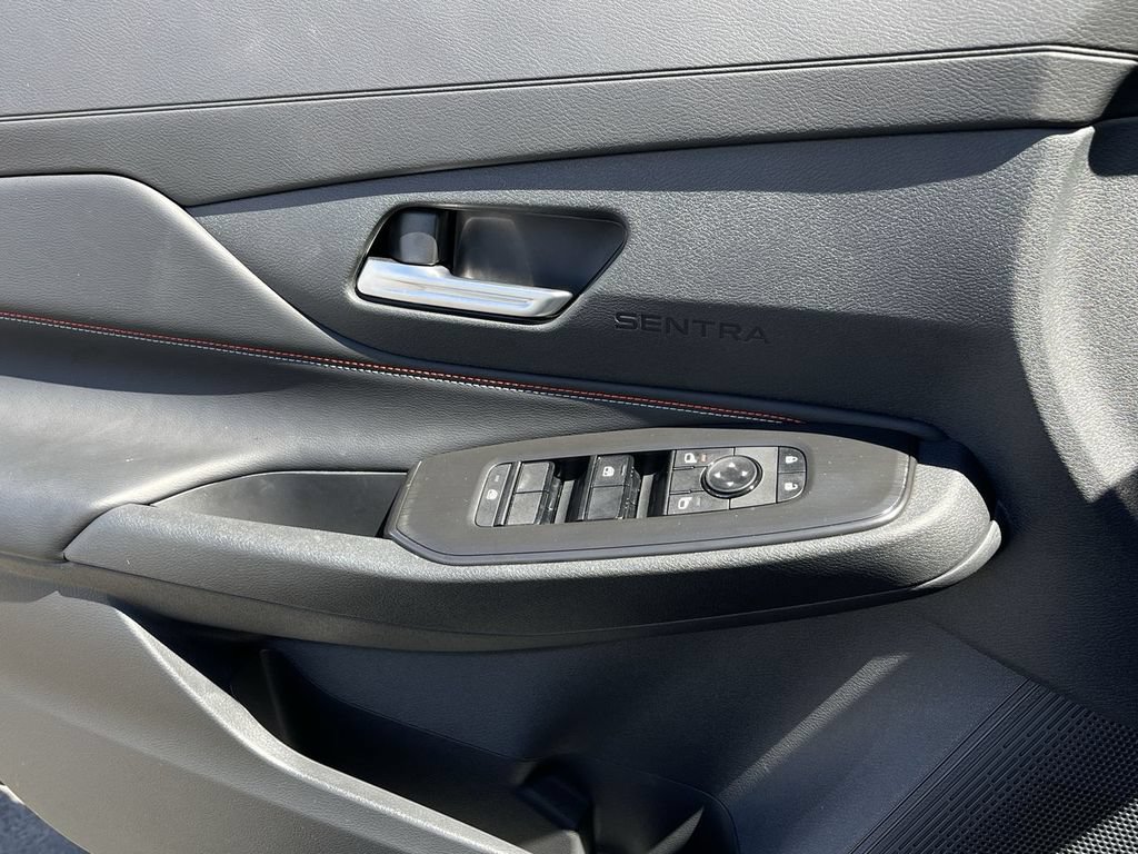 Used 2026 Nissan Sentra SR w/ Floor Mat Package FWD image 21