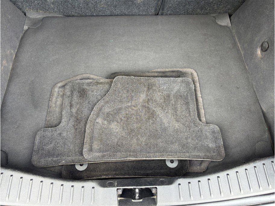 Used 2017 Ford Focus SE FWD image 34