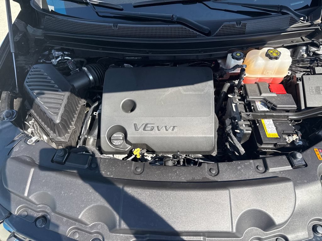 Used 2023 Chevrolet Traverse RS w/ LPO, Floor Liner Package AWD/4WD image 26