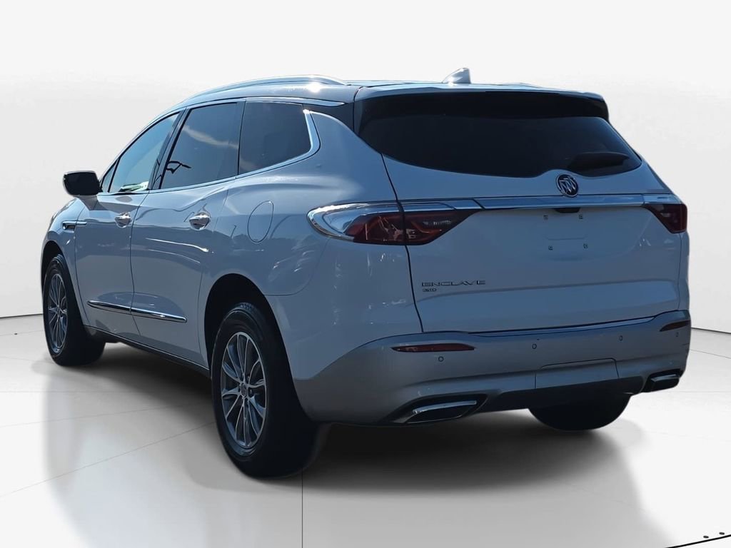 Used 2024 Buick Enclave Premium image 7