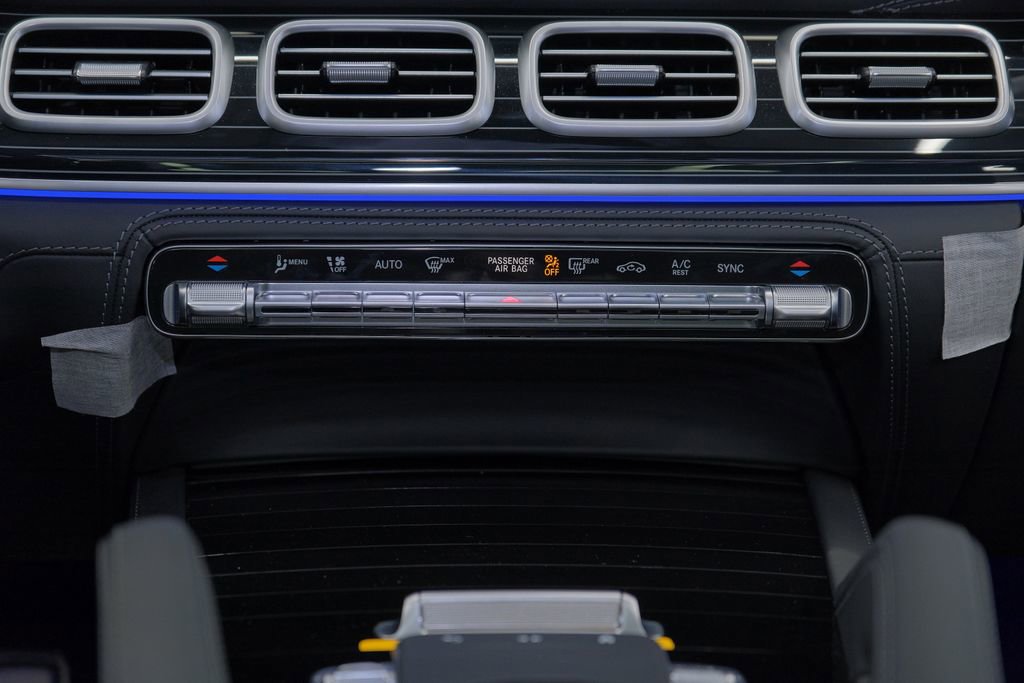 Used 2026 Mercedes-Benz Maybach GLS 600 4MATIC image 75