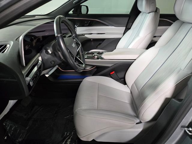 Used 2024 Cadillac Lyriq Luxury image 13