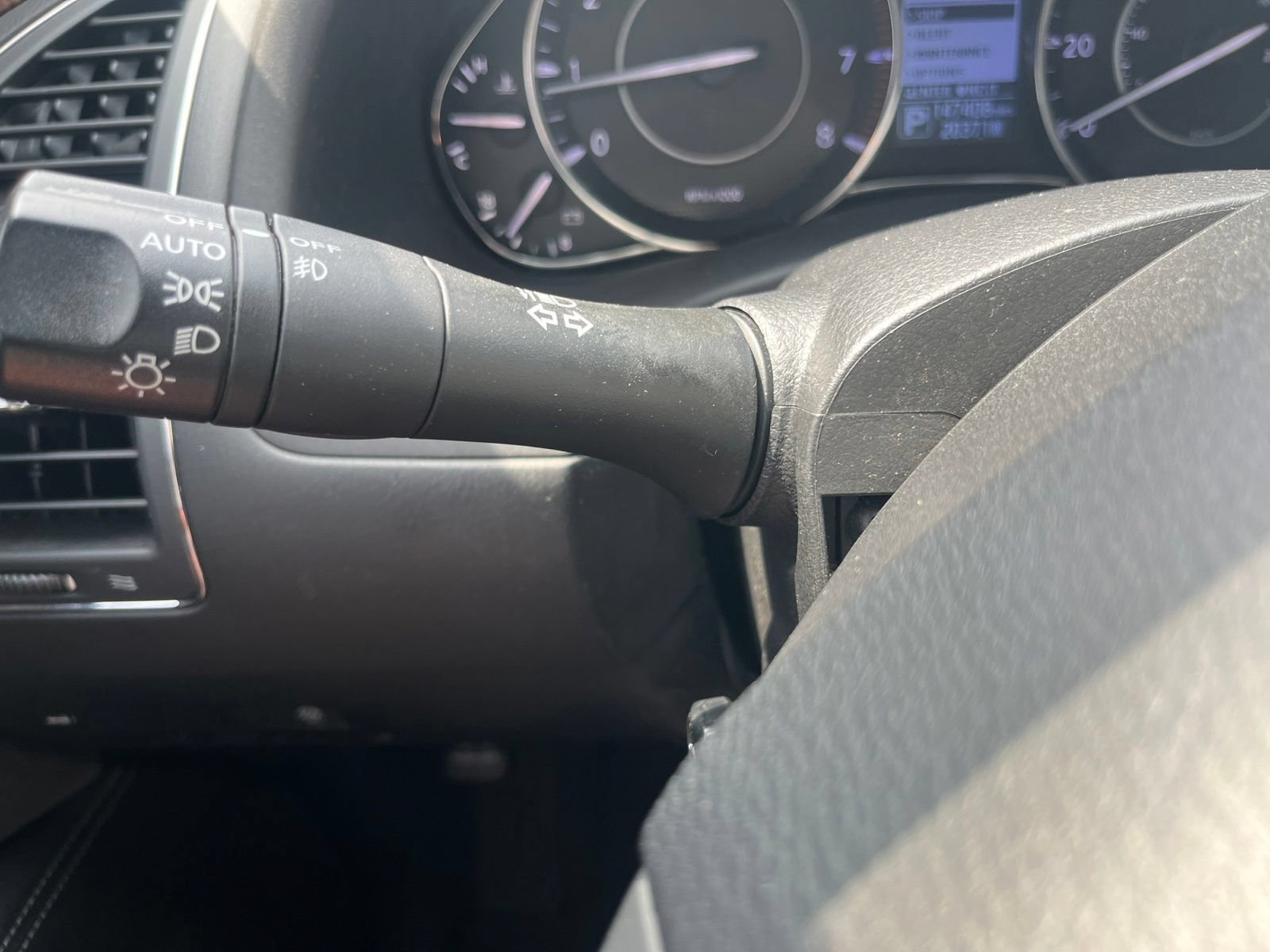 Used 2019 Nissan Armada SV w/ Driver Package RWD image 18