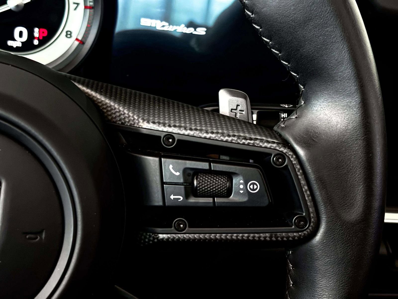 Used 2022 Porsche 911 Turbo S image 33