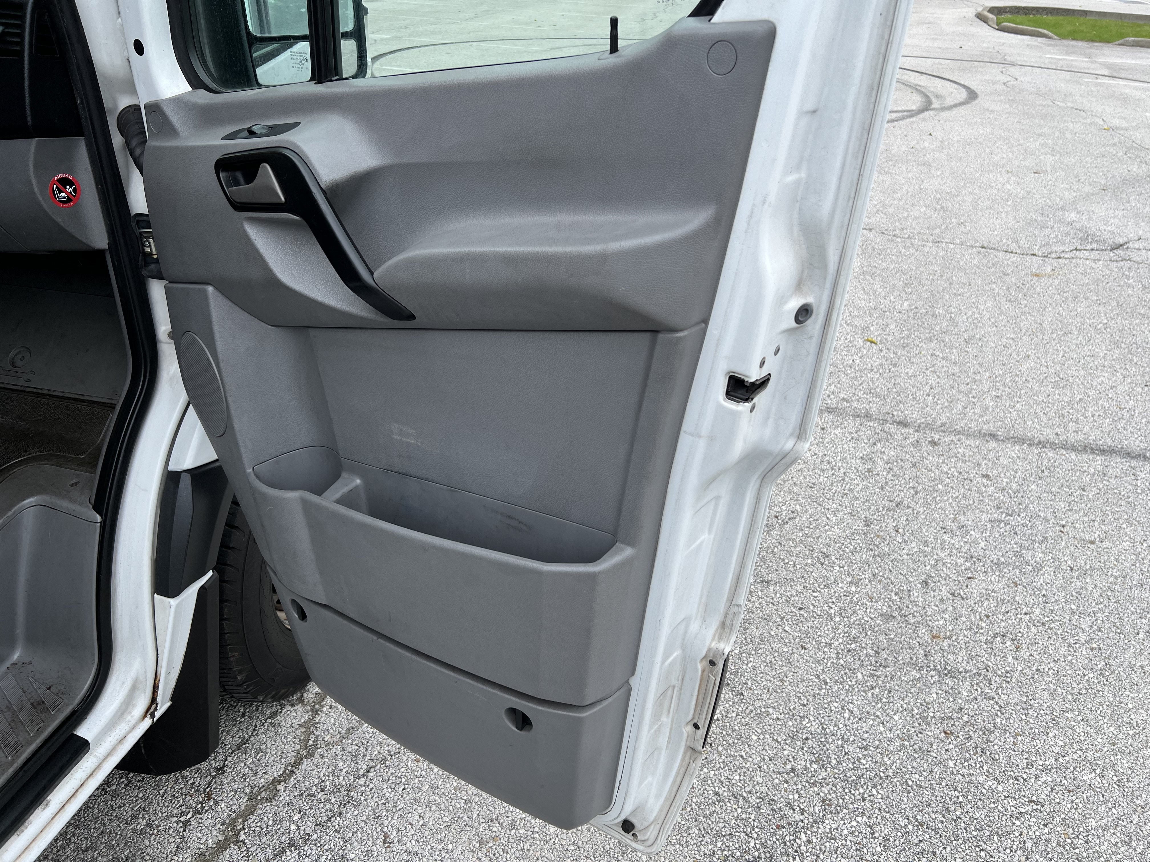 Used 2013 Mercedes-Benz Sprinter 2500 image 30