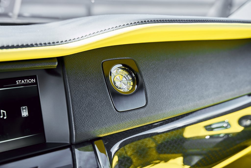 Used 2022 Rolls-Royce Cullinan Black Badge w/ Dark Exterior Package image 85