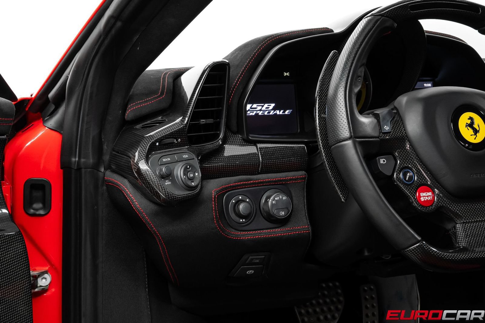 Used 2015 Ferrari 458 Speciale Coupe RWD image 33