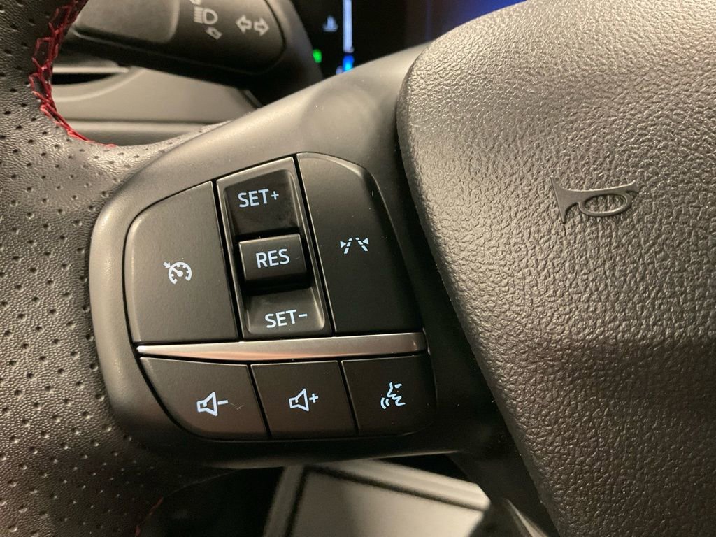 Used 2024 Ford Escape ST-Line image 16