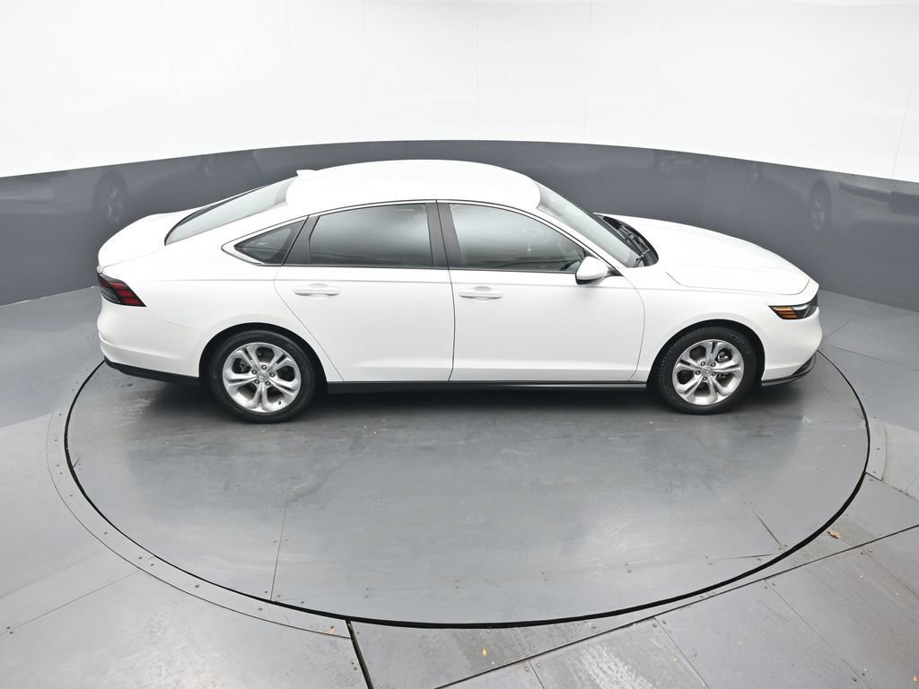 Used 2023 Honda Accord LX image 37