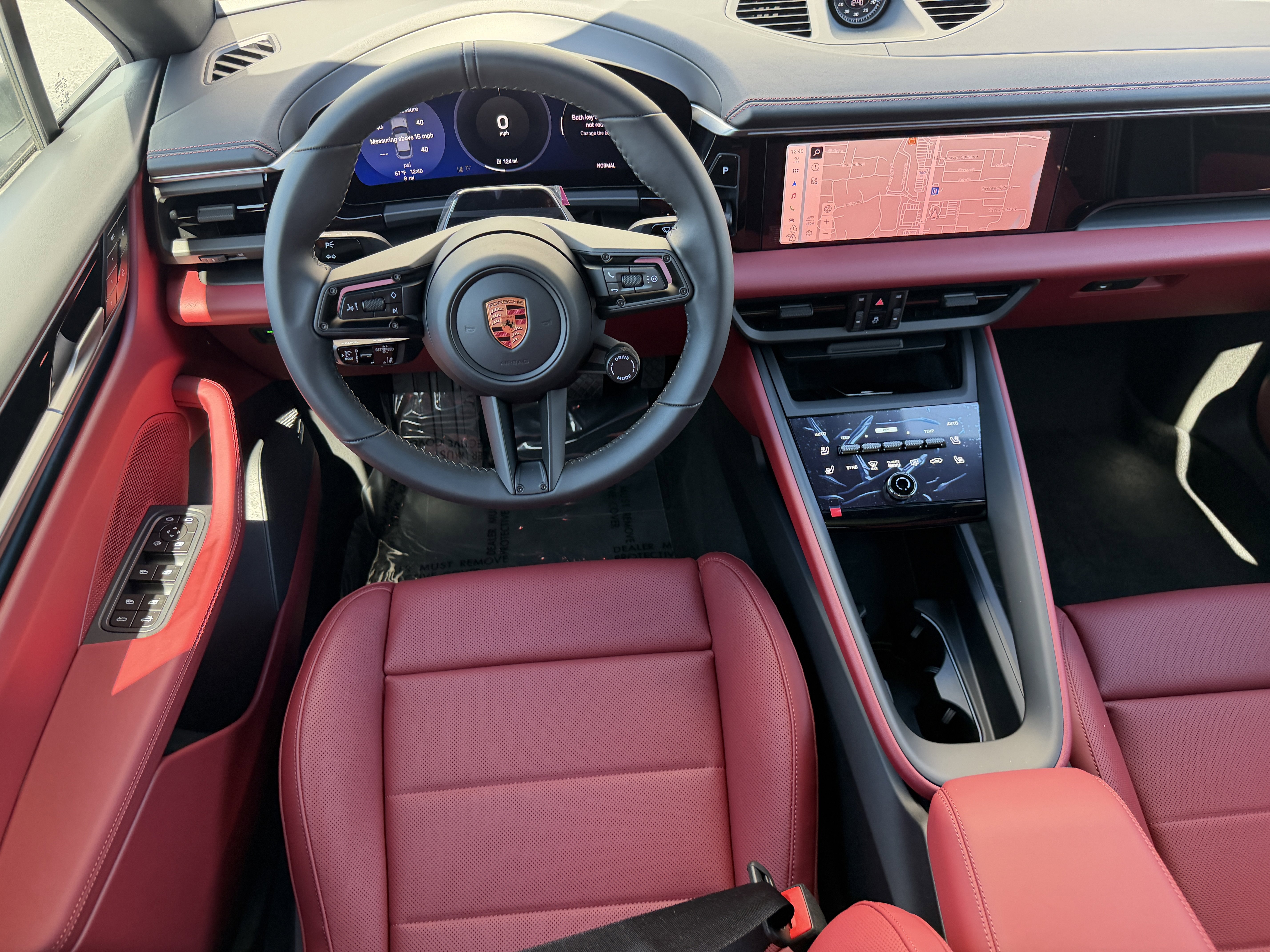 New 2026 Porsche Macan Electric image 17