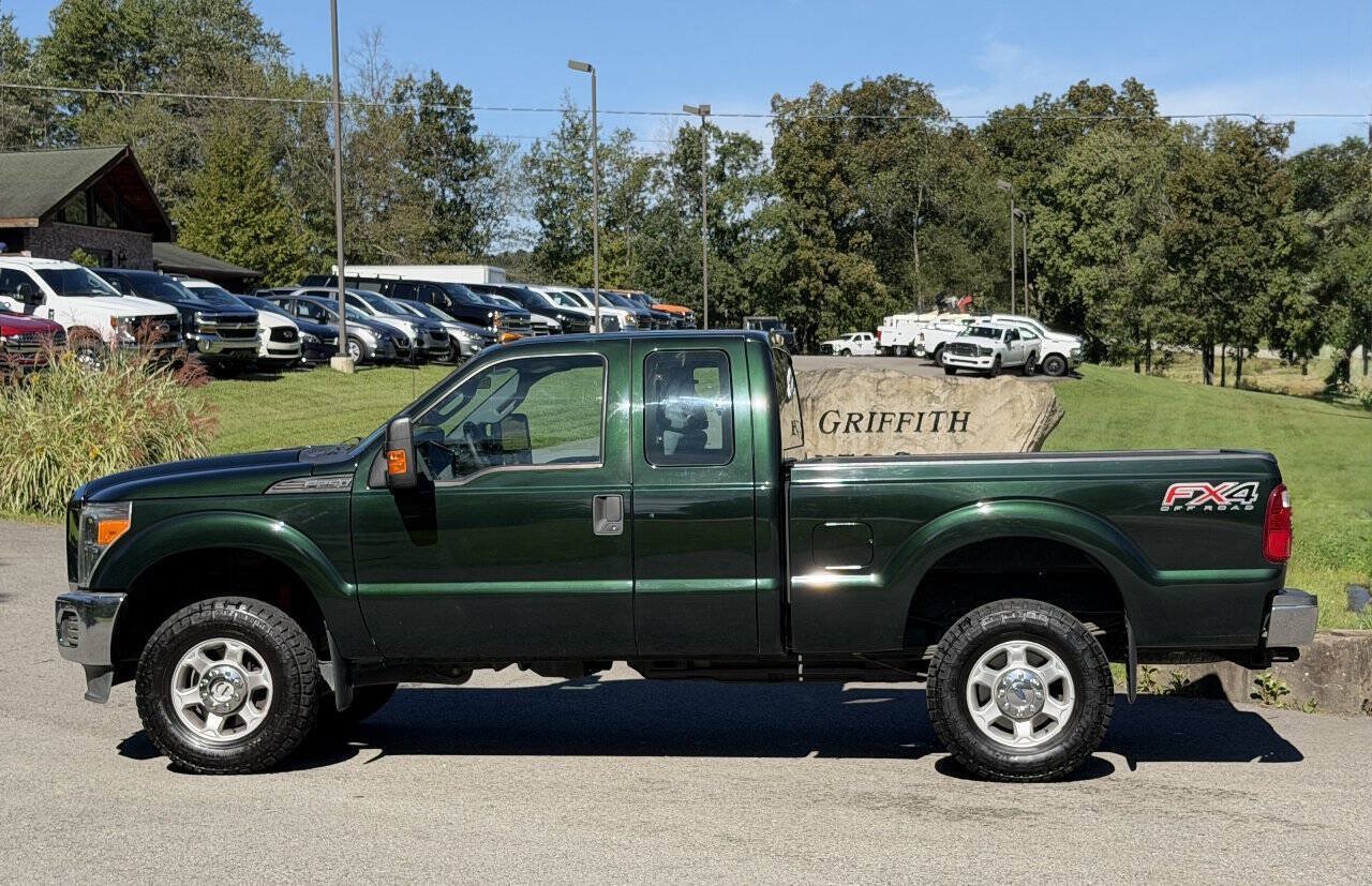 Used 2016 Ford F250 XL w/ XL Appearance Package AWD/4WD image 2