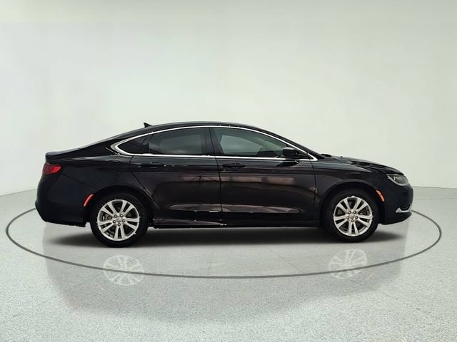 Used 2016 Chrysler 200 Limited w/ Anniversary Edition FWD image 7