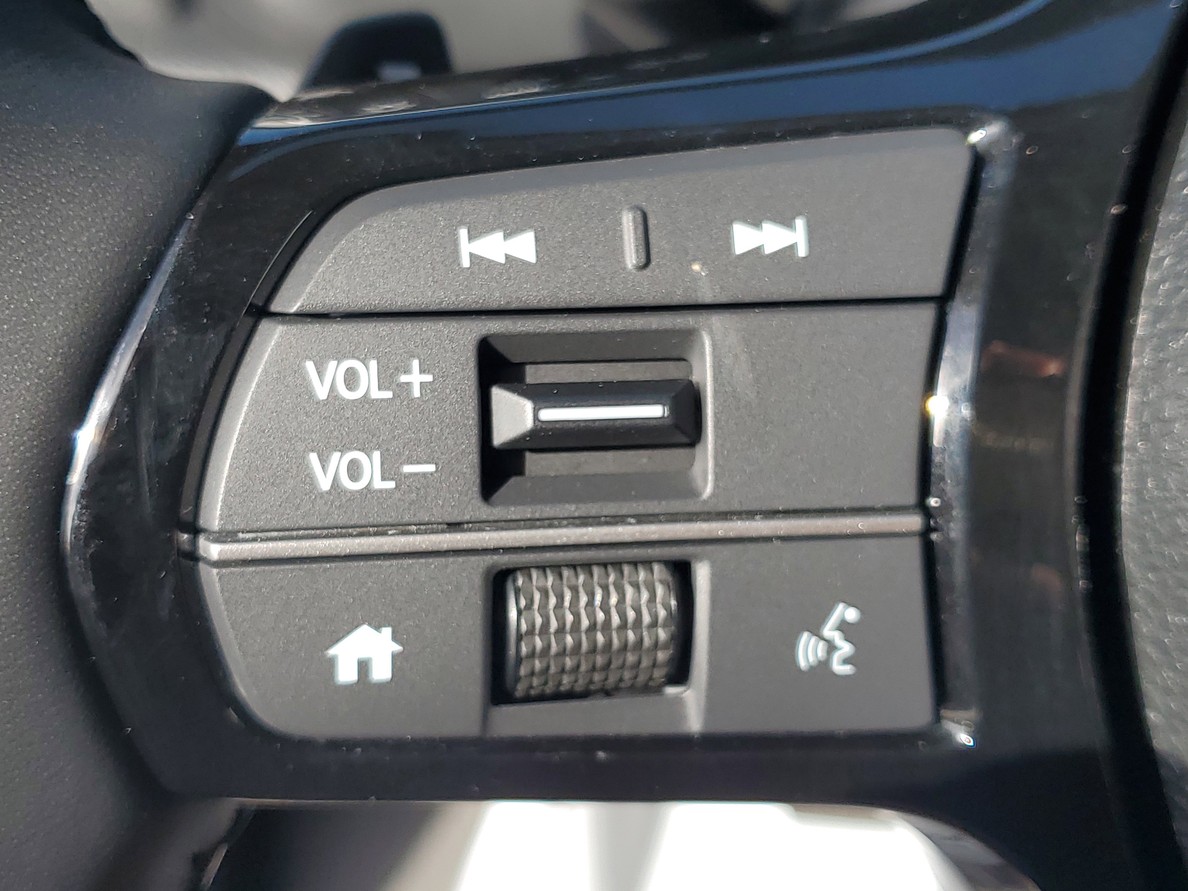 Used 2025 Honda Pilot Touring image 22